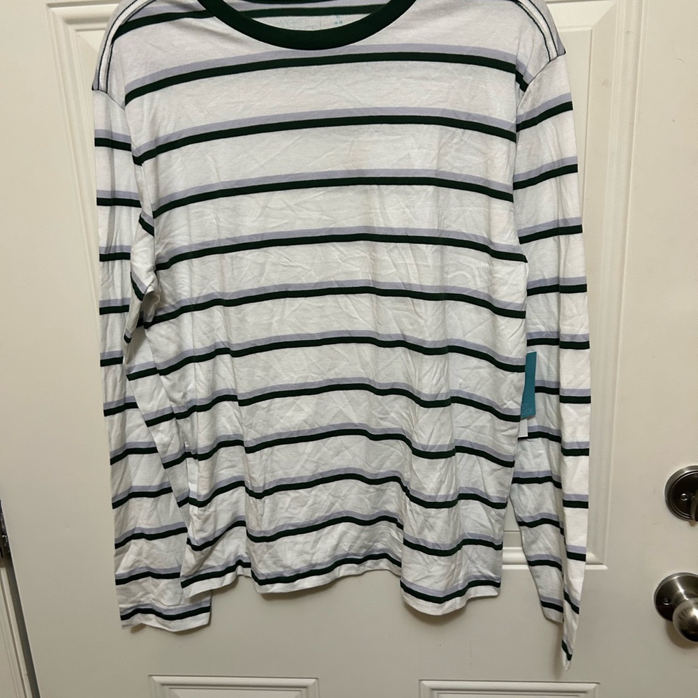 Market & Spruce Long Sleeve White and Black Tee